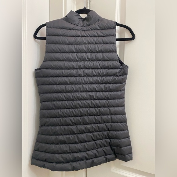 COPY - Lululemon Pack It Down Vest - like new* - Picture 6 of 13
